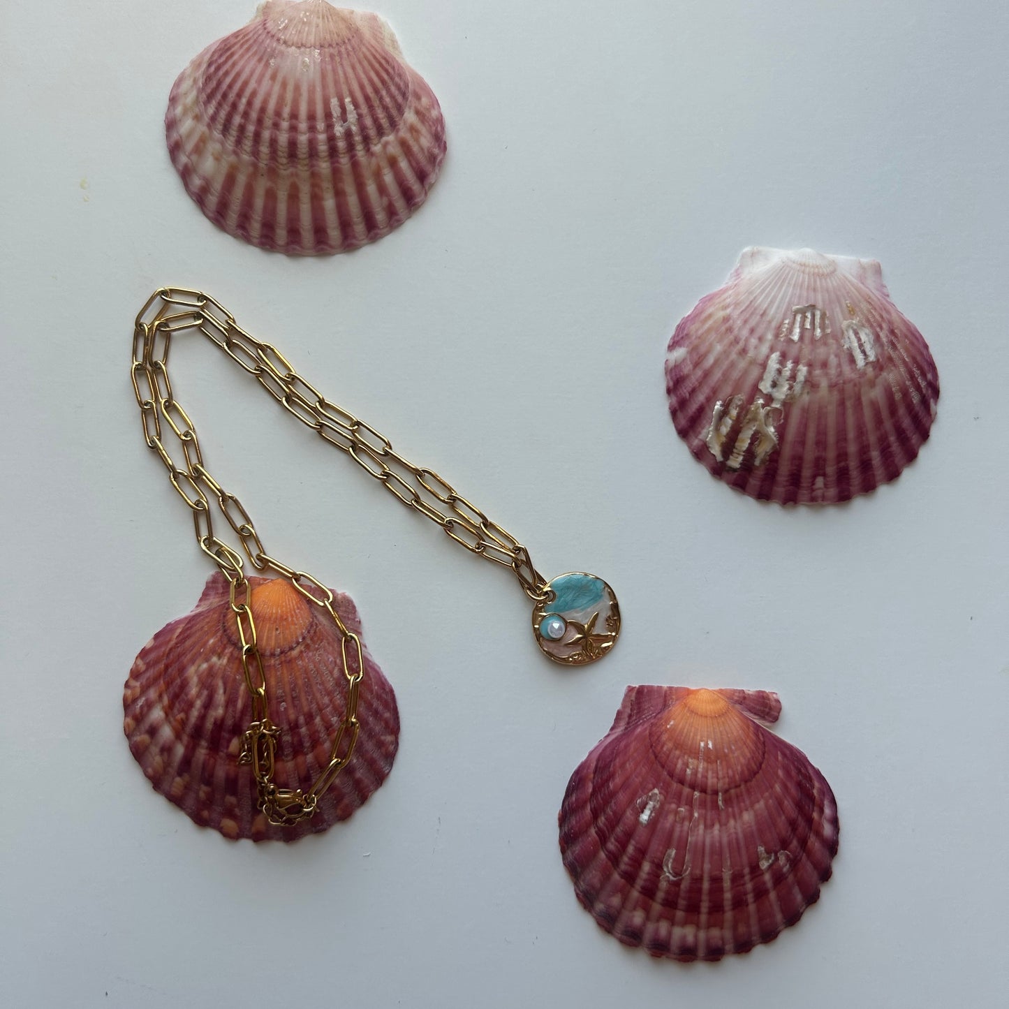 Collier "médaillon Océan"